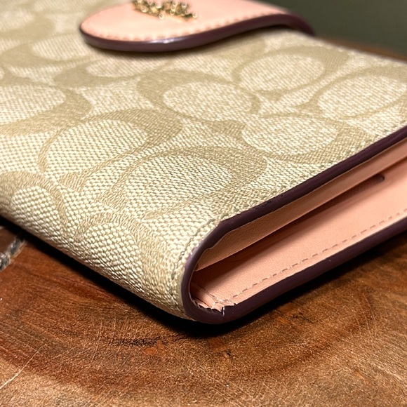 COACH Tech Phone Wallet In Colorblock Signature Canvas - Picture 6 of 13